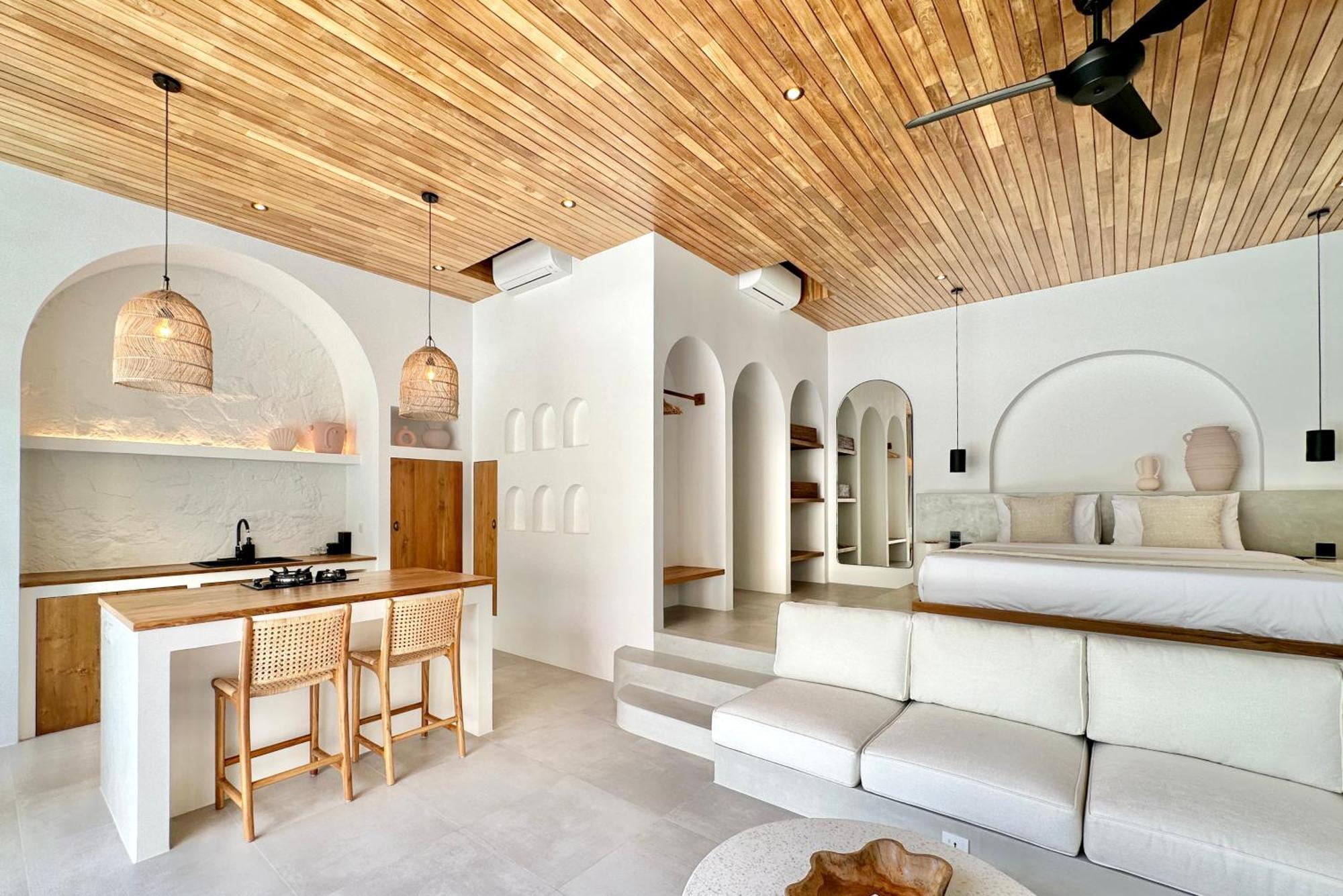 The Suites By The Young Villas Uluwatu Exteriör bild